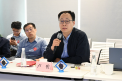 采用“拨-投”无机跟尾的体例支撑手艺立异